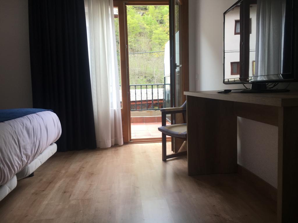 Hotel Marxant *